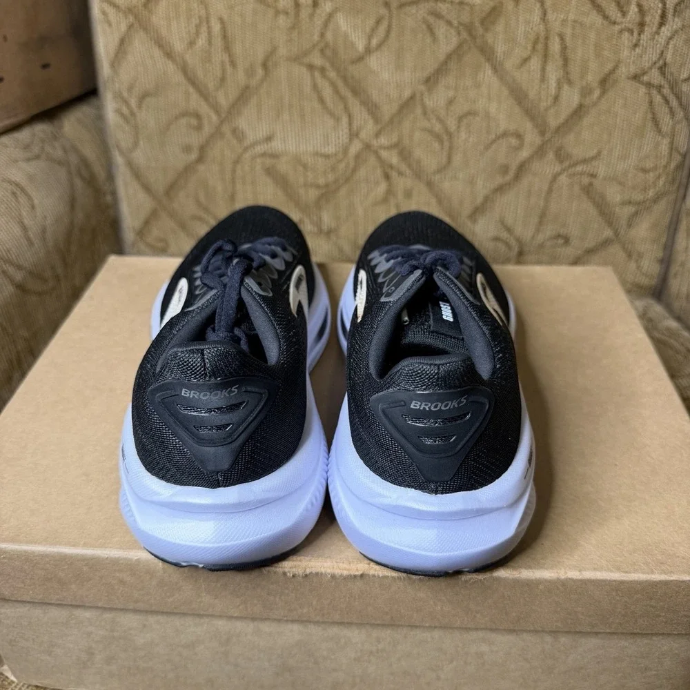 Brooks Ghost 17 Black Grey White Black 1204311B090 Women's Size 7 Running Shoes